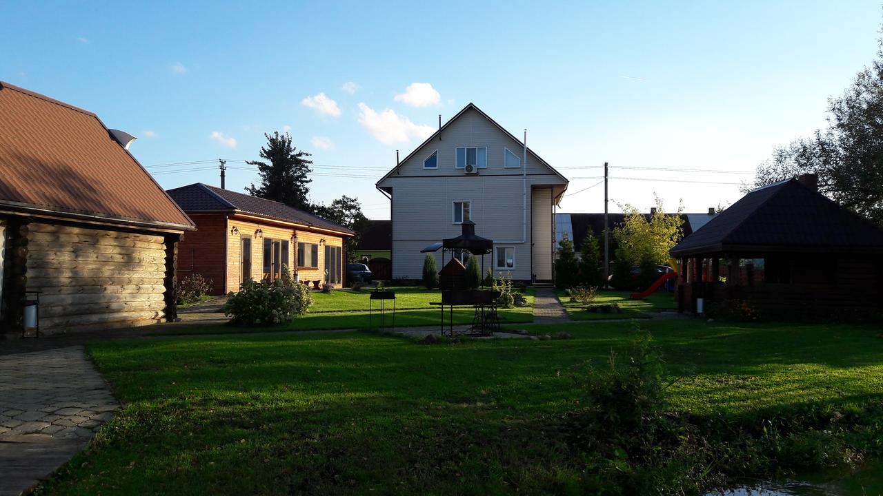 Hotel Falvarak Braslaw Buitenkant foto
